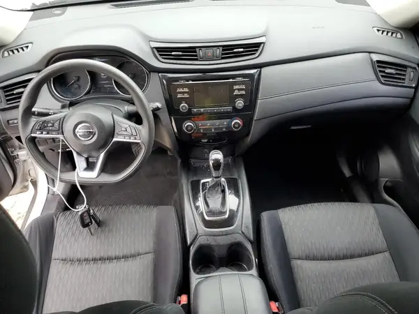 JN8AT2MT6HW132267 2017 NISSAN ROGUE - Image 8