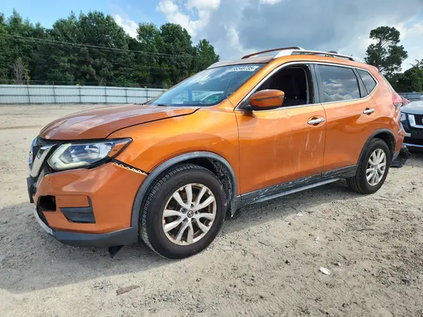 JN8AT2MT6HW132379 2017 NISSAN ROGUE - Image 1