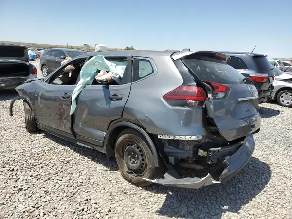 JN8AT2MT6HW133533 2017 NISSAN ROGUE - Image 2