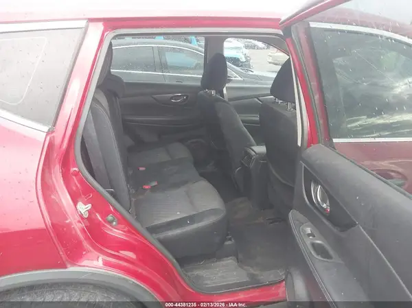 JN8AT2MT6HW134245 2017 NISSAN ROGUE - Image 8