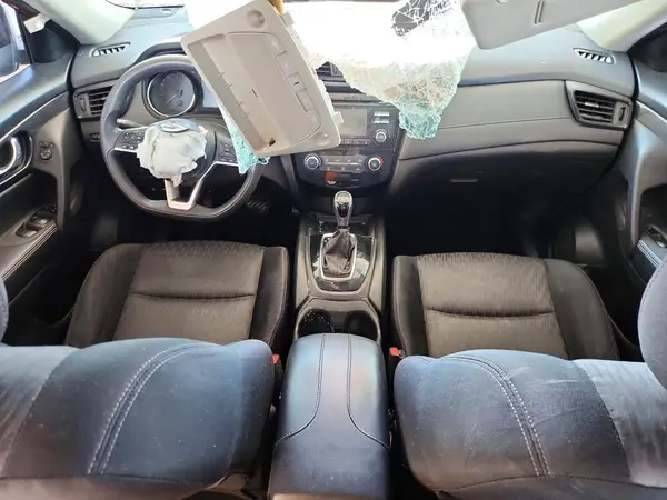 JN8AT2MT6HW135864 2017 NISSAN ROGUE - Image 8