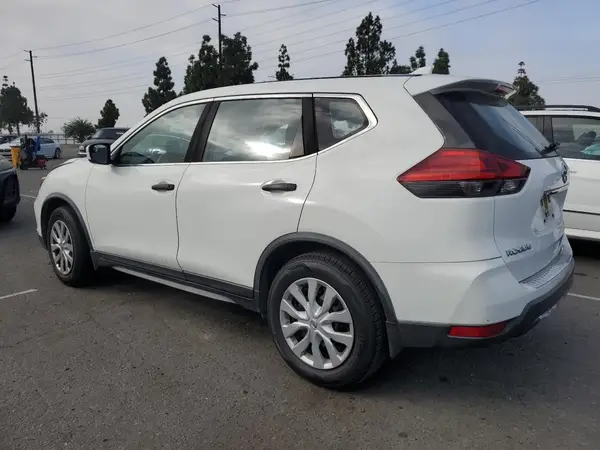 JN8AT2MT6HW136447 2017 NISSAN ROGUE - Image 2