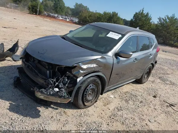 JN8AT2MT6HW136531 2017 NISSAN ROGUE - Image 2