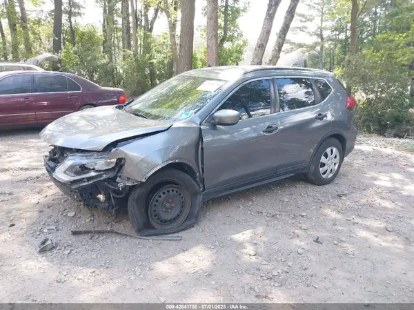 JN8AT2MT6HW137274 2017 NISSAN ROGUE - Image 2