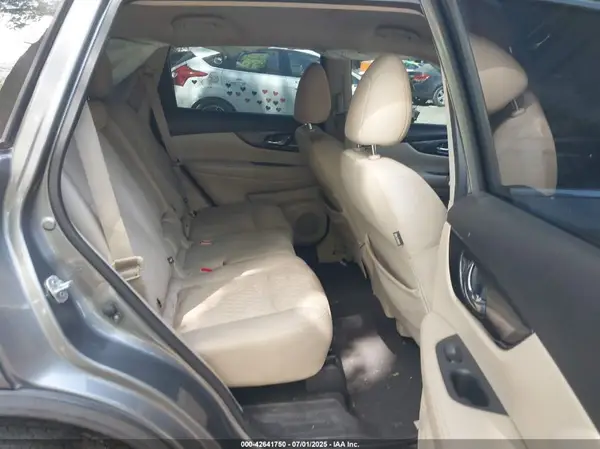 JN8AT2MT6HW137274 2017 NISSAN ROGUE - Image 8