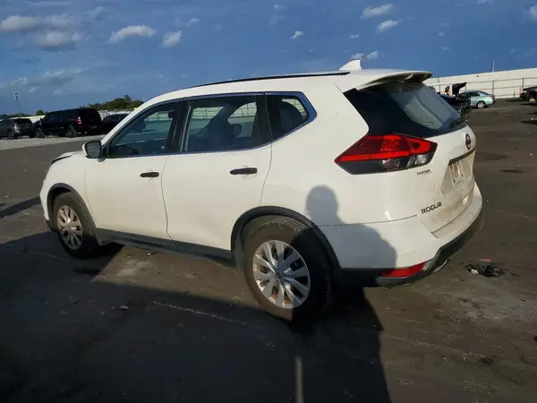 JN8AT2MT6HW138599 2017 NISSAN ROGUE - Image 2