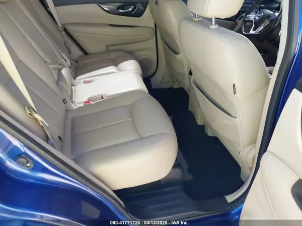 JN8AT2MT6HW139347 2017 NISSAN ROGUE - Image 8