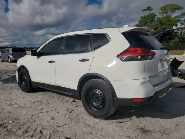 JN8AT2MT6HW139770 2017 NISSAN ROGUE - Image 2