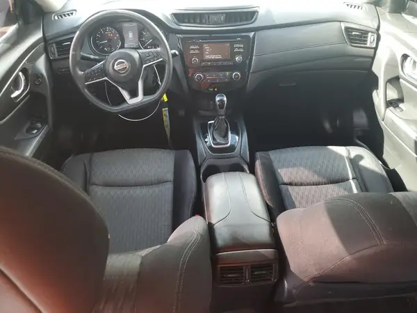JN8AT2MT6HW139770 2017 NISSAN ROGUE - Image 8
