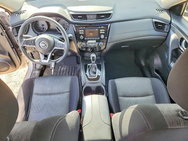 JN8AT2MT6HW140918 2017 NISSAN ROGUE - Image 8