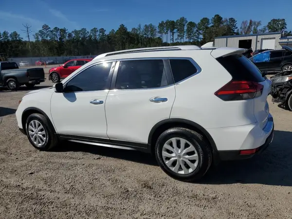 JN8AT2MT6HW143365 2017 NISSAN ROGUE - Image 2