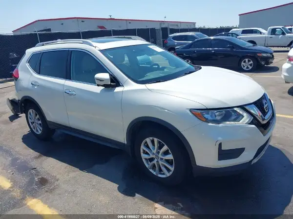 JN8AT2MT6HW144077 2017 NISSAN ROGUE - Image 1