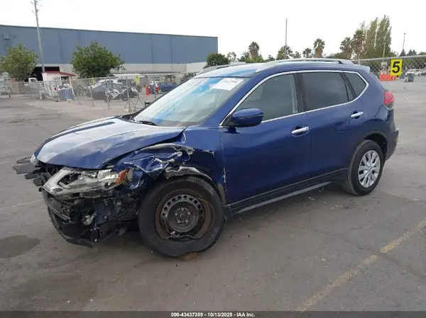 JN8AT2MT6HW147092 2017 NISSAN ROGUE - Image 2