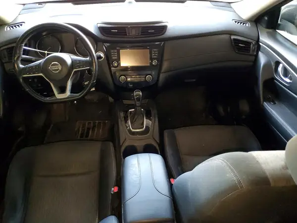 JN8AT2MT6HW147965 2017 NISSAN ROGUE - Image 8