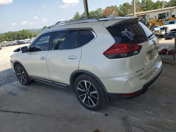 JN8AT2MT6HW149070 2017 NISSAN ROGUE - Image 2
