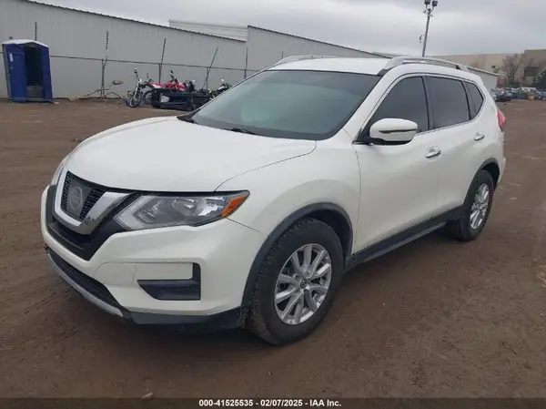 JN8AT2MT6HW153281 2017 NISSAN ROGUE - Image 2