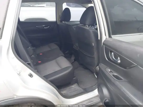 JN8AT2MT6HW153488 2017 NISSAN ROGUE - Image 8