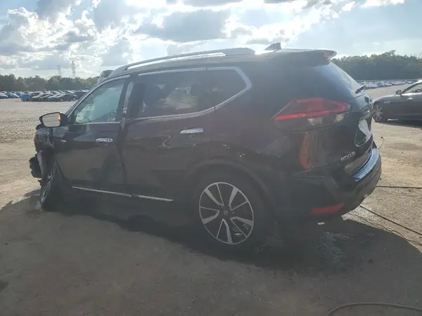 JN8AT2MT6HW380373 2017 NISSAN ROGUE - Image 2