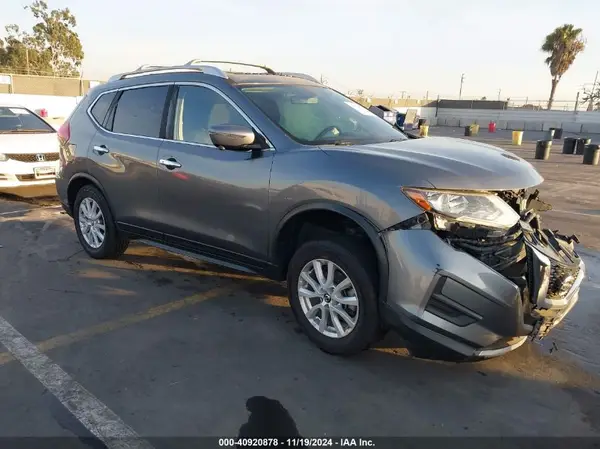 JN8AT2MT6HW380695 2017 NISSAN ROGUE - Image 1