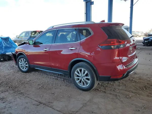 JN8AT2MT6HW380924 2017 NISSAN ROGUE - Image 2