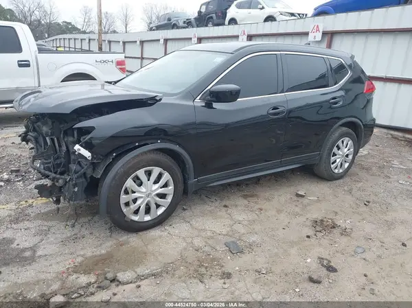 JN8AT2MT6HW383306 2017 NISSAN ROGUE - Image 2