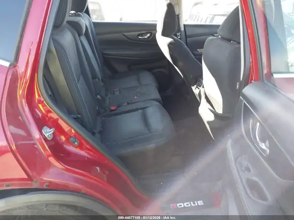 JN8AT2MT6HW387551 2017 NISSAN ROGUE - Image 8