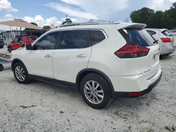 JN8AT2MT6HW388702 2017 NISSAN ROGUE - Image 2