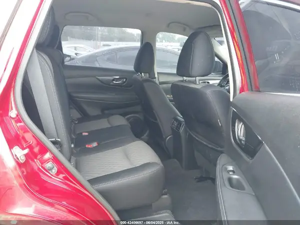 JN8AT2MT6HW388747 2017 NISSAN ROGUE - Image 8