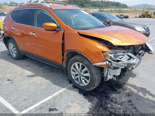 JN8AT2MT6HW389252 2017 NISSAN ROGUE - Image 1