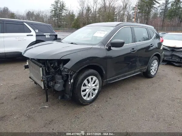 JN8AT2MT6HW389641 2017 NISSAN ROGUE - Image 2