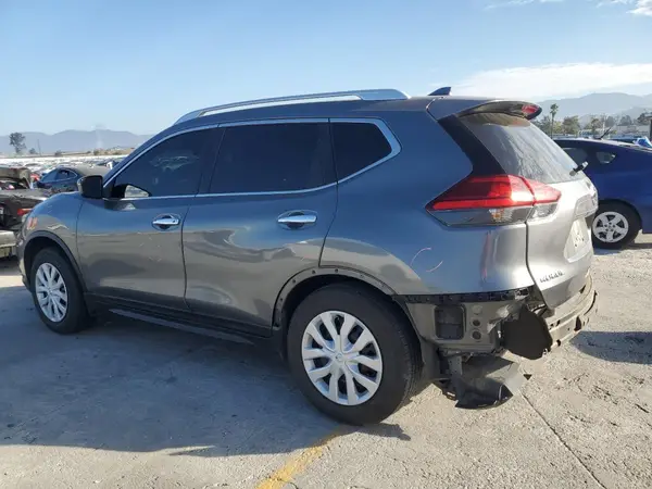 JN8AT2MT6HW389705 2017 NISSAN ROGUE - Image 2