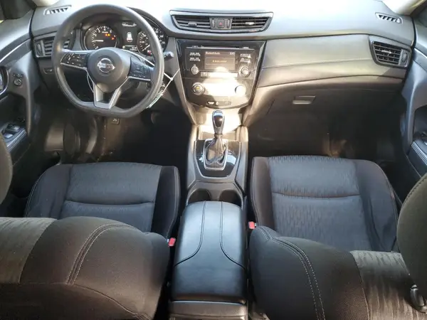 JN8AT2MT6HW389705 2017 NISSAN ROGUE - Image 8