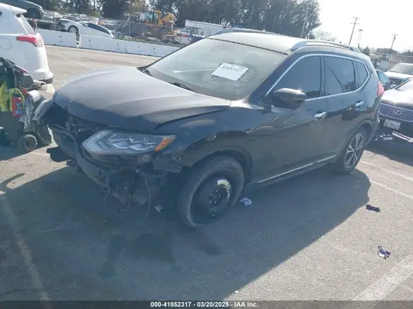 JN8AT2MT6HW391390 2017 NISSAN ROGUE - Image 2
