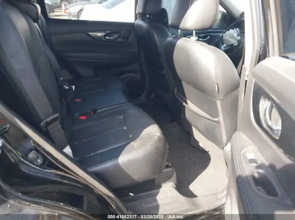 JN8AT2MT6HW391390 2017 NISSAN ROGUE - Image 8