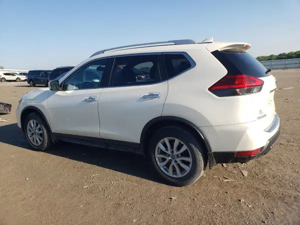 JN8AT2MT6HW391843 2017 NISSAN ROGUE - Image 2
