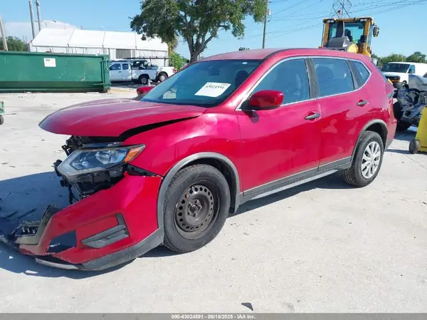JN8AT2MT6HW392975 2017 NISSAN ROGUE - Image 2