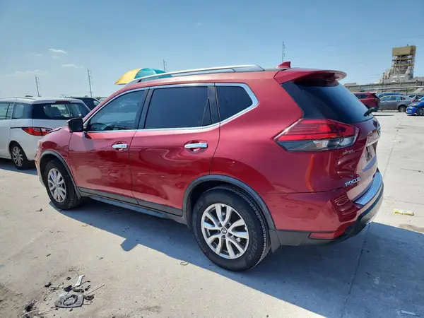 JN8AT2MT6HW393754 2017 NISSAN ROGUE - Image 2