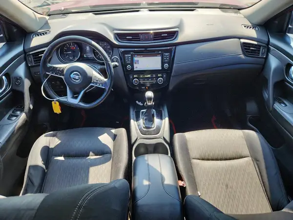 JN8AT2MT6HW393754 2017 NISSAN ROGUE - Image 8