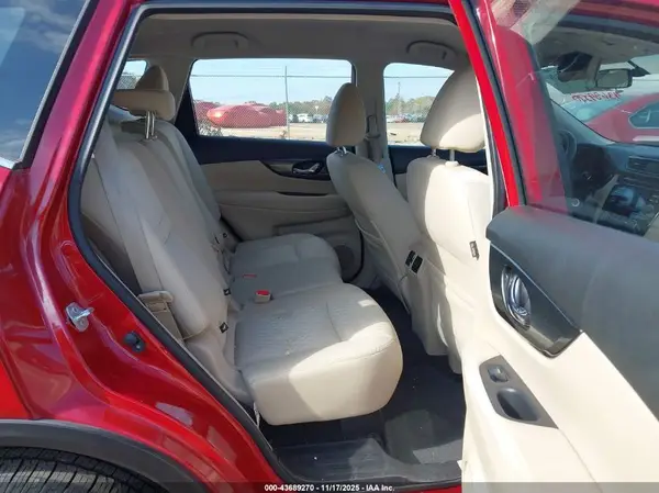 JN8AT2MT6HW394516 2017 NISSAN ROGUE - Image 8