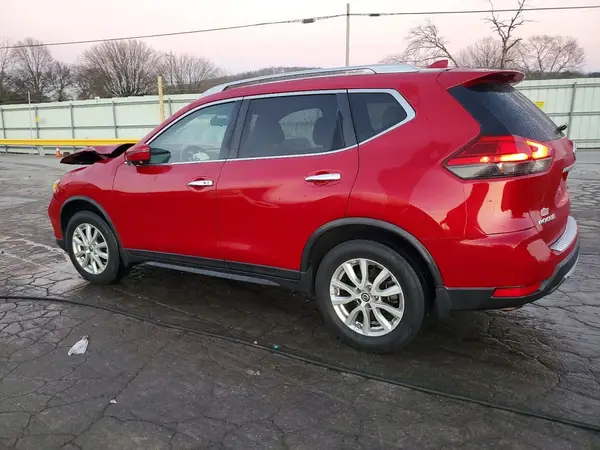 JN8AT2MT6HW396573 2017 NISSAN ROGUE - Image 2