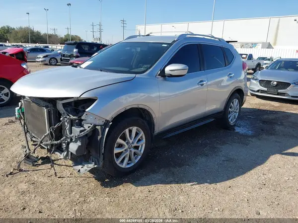 JN8AT2MT6HW398615 2017 NISSAN ROGUE - Image 2