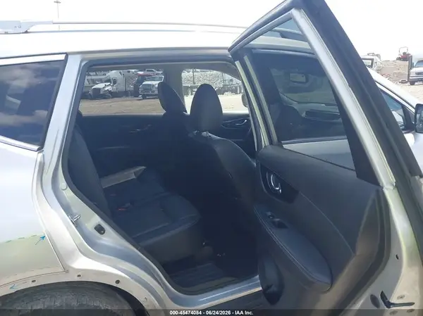JN8AT2MT6HW399764 2017 NISSAN ROGUE - Image 8