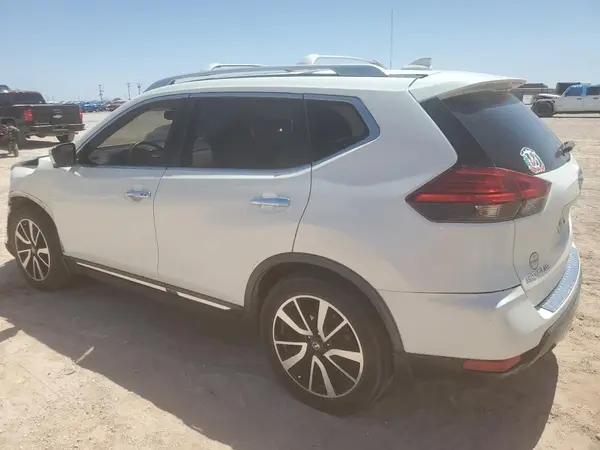 JN8AT2MT6HW399974 2017 NISSAN ROGUE - Image 2