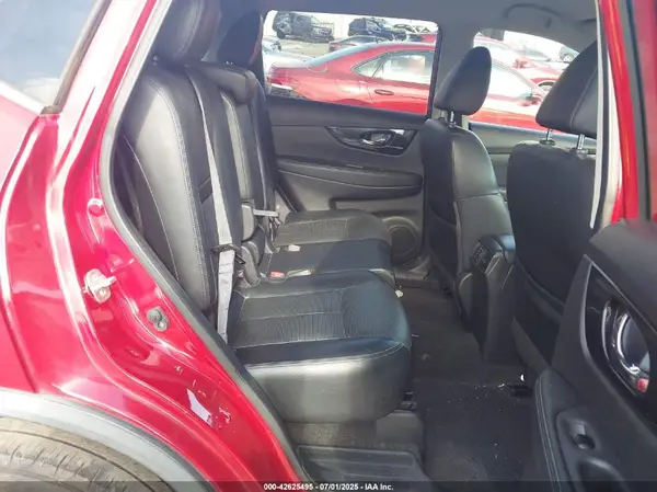 JN8AT2MT6HW402291 2017 NISSAN ROGUE - Image 8
