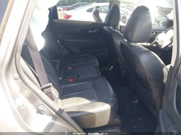 JN8AT2MT6HW402887 2017 NISSAN ROGUE - Image 8