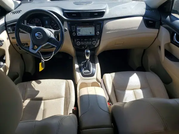 JN8AT2MT6HW403215 2017 NISSAN ROGUE - Image 8