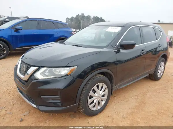 JN8AT2MT6HW406180 2017 NISSAN ROGUE - Image 2