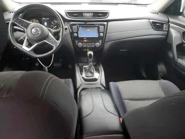JN8AT2MT6HW406566 2017 NISSAN ROGUE - Image 8