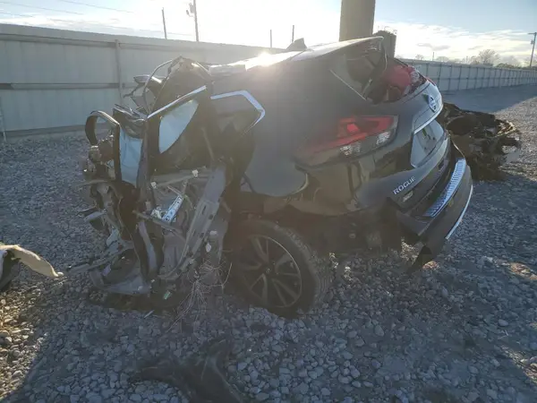 JN8AT2MT6JW455787 2018 NISSAN ROGUE - Image 2