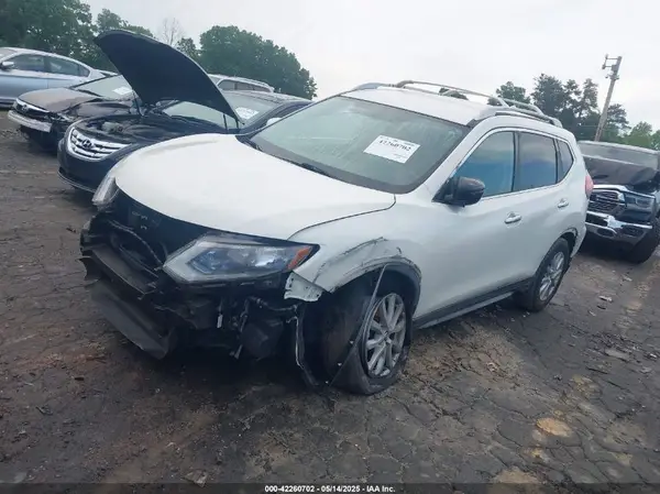 JN8AT2MT6JW455904 2018 NISSAN ROGUE - Image 2